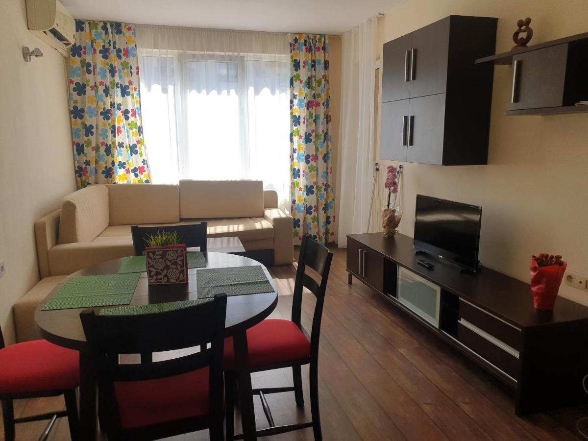 Sunny Apartment Burgas Extérieur photo